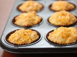Tvarohové muffiny: recepty na výrobu kefírového košíčku s tvarohem v troubě