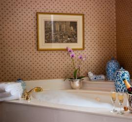 So renovieren Sie kostengünstig ein Badezimmer